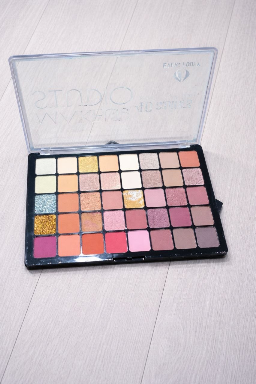 باليت آيشادو (Eyeshadow Palette) ✨2