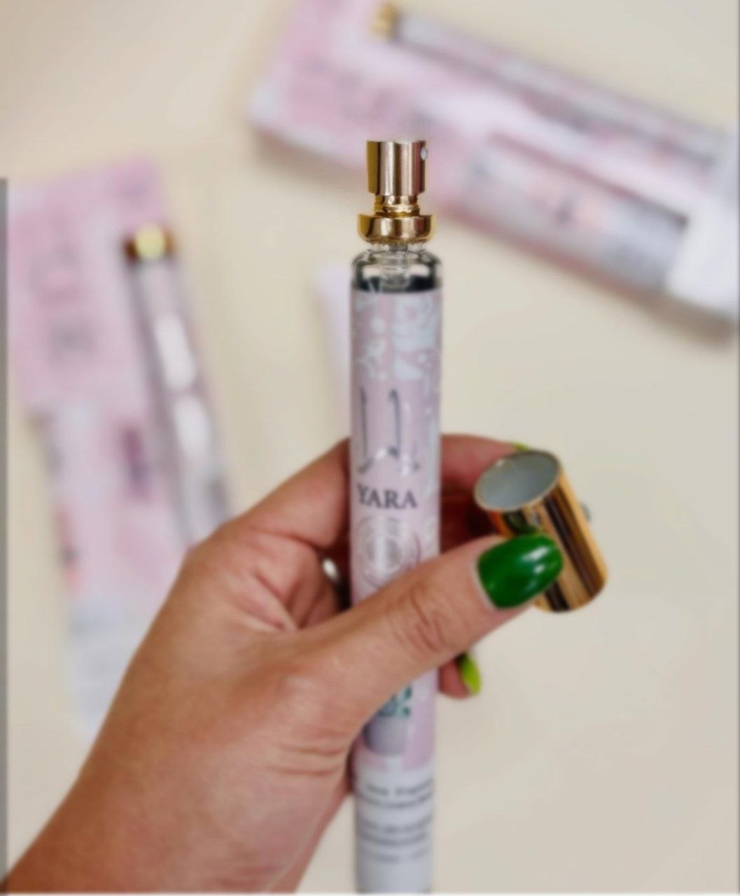 عطر يارا مع كريم مزيل تعرق للجسم 🎀2